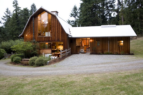 old-barn-transformed-into-home