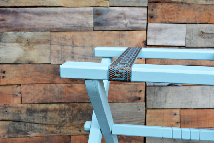 luggage carrier in chalky finishes