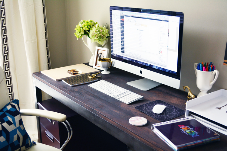 desk accessories