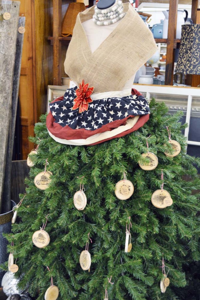 Christmas Dressform tree skirt